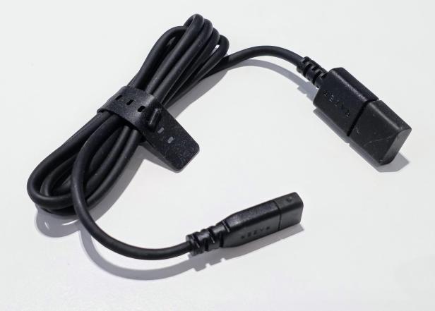 Das USB-Kabel aus dem Lieferumfang Das USB-Kabel aus dem Lieferumfang
