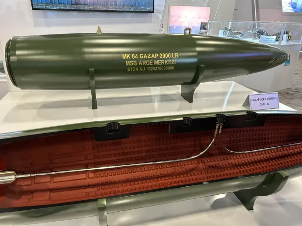 Die rund 900 Kilogramm schwere GAZAP.