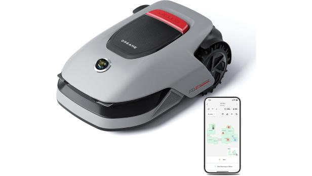 Ein grauer Rasenmähroboter der Marke Dreame mit einem Smartphone, das die zu mähende Fläche anzeigt.