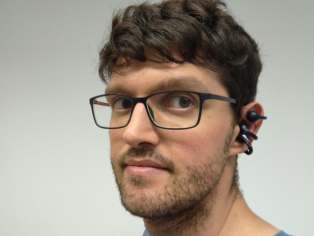 Alle 3 sollte man nicht gleichzeitig tragen - aber 2 gehen sich aus.