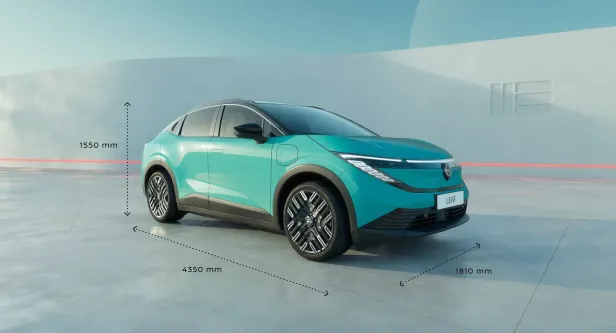 Der Nissan Leaf (2026) in türkis.