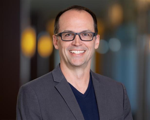 Porträt von Joe Schrick von Garmin.