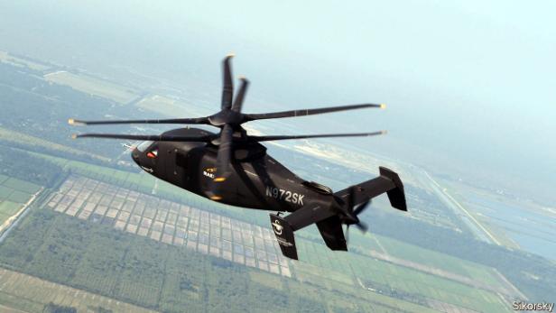 Der Sikorsky S-97 Raider Hubschrauber im Flug.