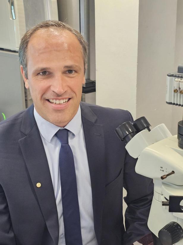 Forscher Julian Weghuber.