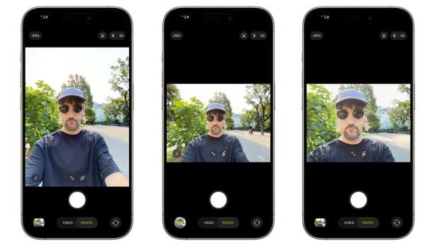 Drei Screenshots eines Mannes, der ein Selfie in einem Park macht.