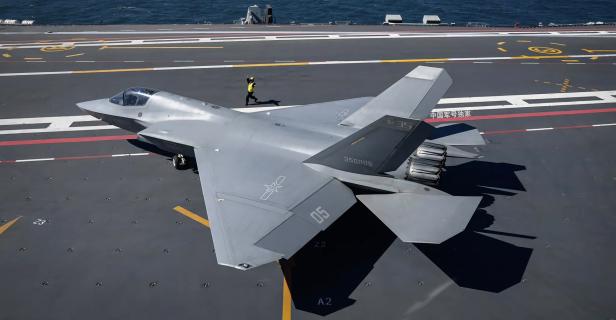 J-35 an Bord der Fujian.