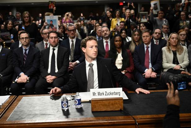 Zuckerberg vor dem US-Senat