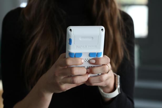 Super Pocket: Tasten auf der Rückseite