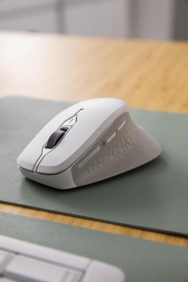 CHERRY STREAM MOUSE COMFORT auf tisch