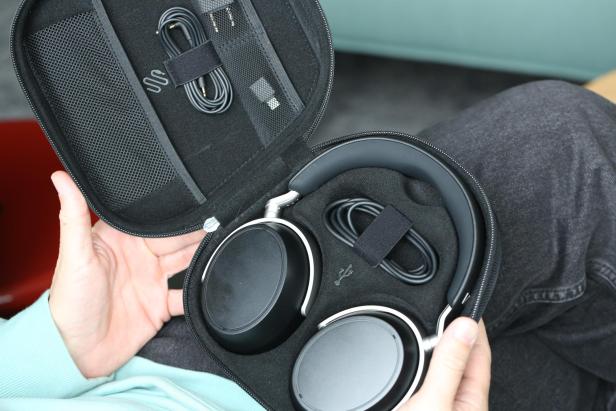 Sennheiser Sennheiser HDB 630 in der Box mit Zubehör