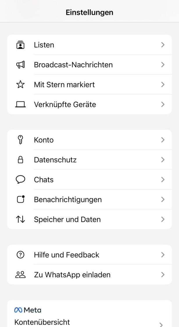 Hier sieht man den Bereich "Einstellungen" bei WhatsApp und den Punkt "Speicher und Daten"