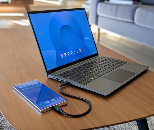 Der hole Laptop von NexDock