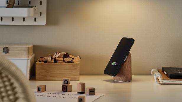 Kabellose Ladestation von Ikea