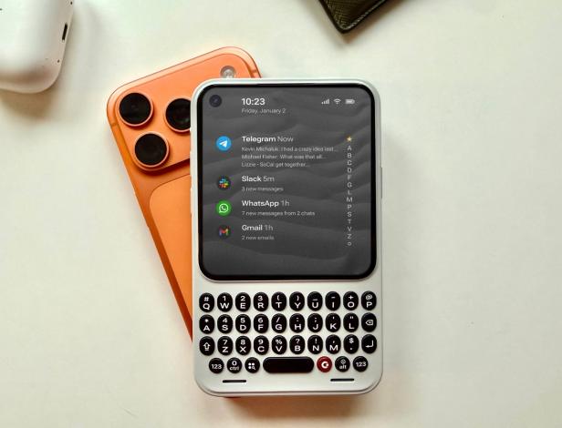 Clicks Communicator