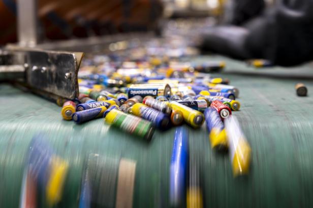 Batterien im Abfall