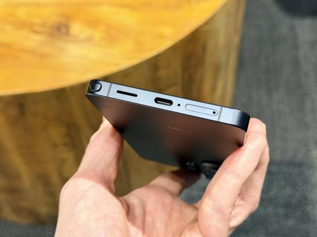 Galaxy S26 Hands-On