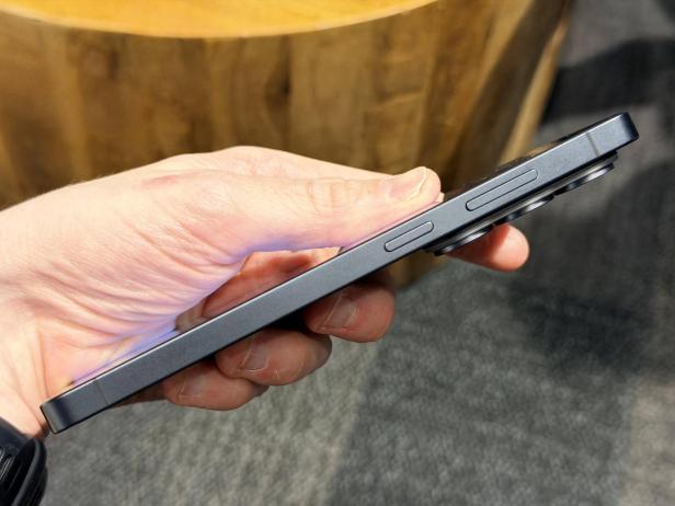 Galaxy S26 Hands-On