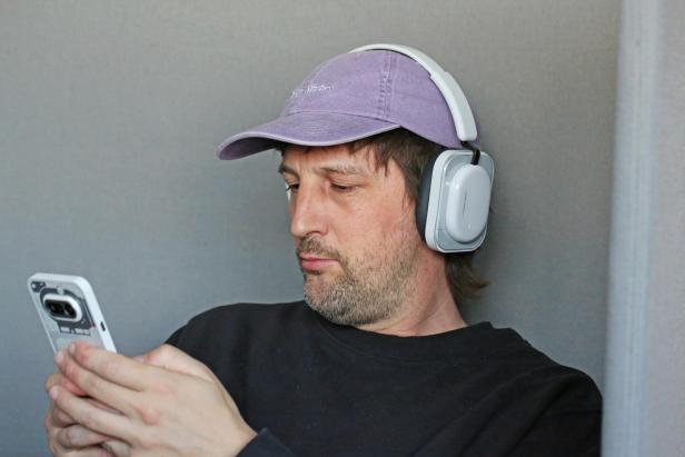 Nothing Headphone (a)