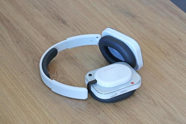 Nothing Headphone (a)