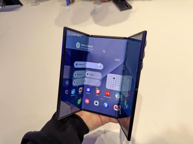 Samsung Galaxy Z TriFold