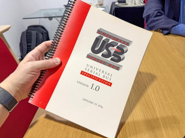 Die detaillierten Spezifikationen der Version 1.0 von USB aus dem Jänner 1996