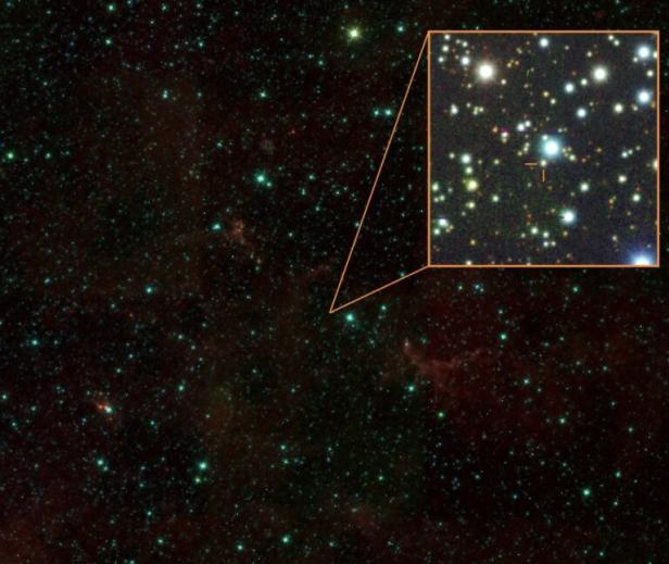 Sternenfeld mit hervorgehobenem Bereich um den Stern Gaia20ehk im Zentrum des Bildes.