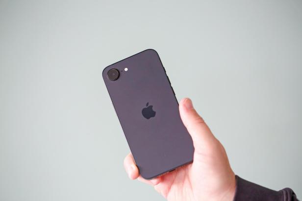 iPhone 17e