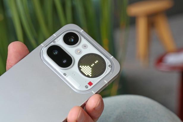 Nothing Phone (4a) Pro