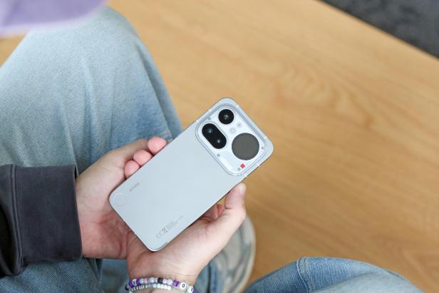 Nothing Phone (4a) Pro