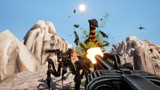 Pixelige Ego-Shooter-Szene mit Maschinengewehr und explodierenden Alien-Käfern in Felslandschaft.
