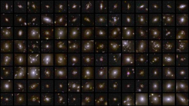 Ausschnitt aus zahlreichen vom Euclid-Weltraumteleskop aufgenommenen Galaxien, auf denen verschiedene Gravitationslinsen sichtbar sind.