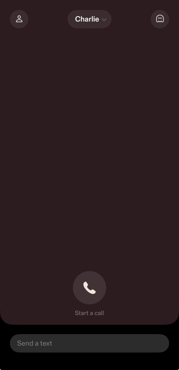 Oberfläche der Sesame-App mit Auswahl der Agenten und einem Call-Button zum Start der Konversation.