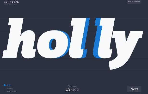 Screenshot eines Typografie-Spiels mit dem Wort „holly“ und Punktestand 13/100.