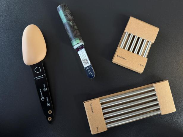4 ausgepackte Sensoren