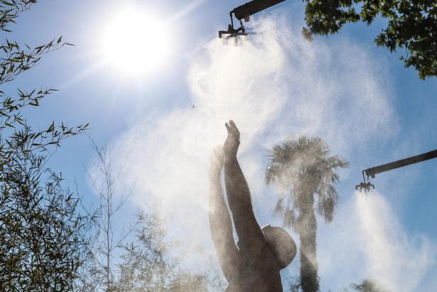Heatwave hits France