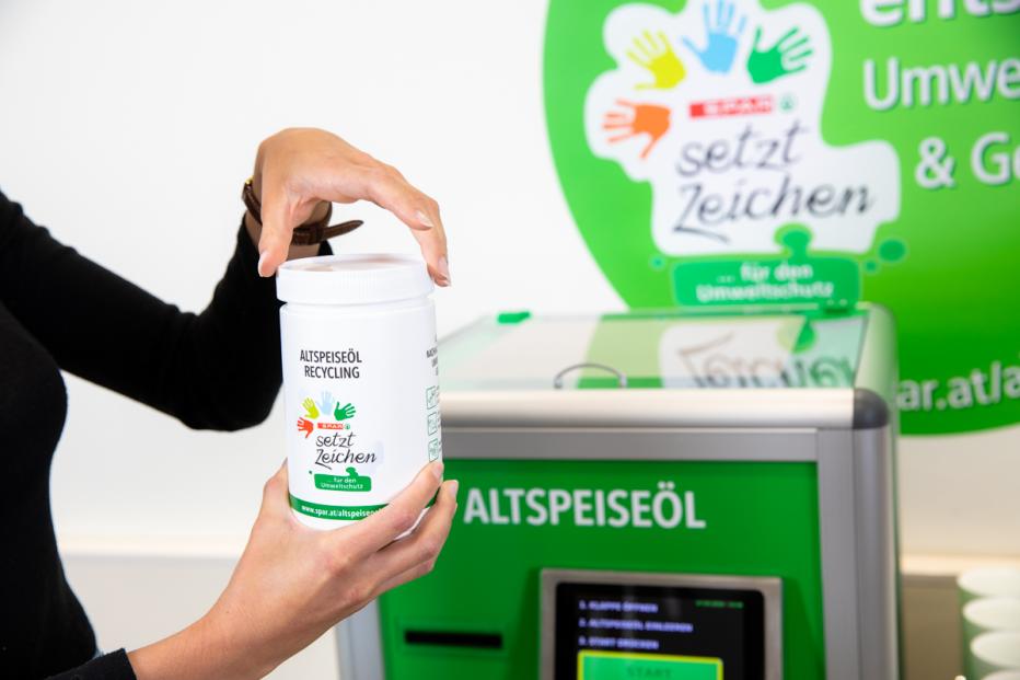 Altes Speiseöl im Supermarkt und Geld dafür bekommen