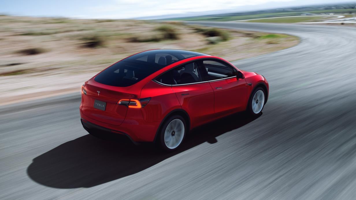 Tesla Model Y mit BYD-Batterien laden schneller