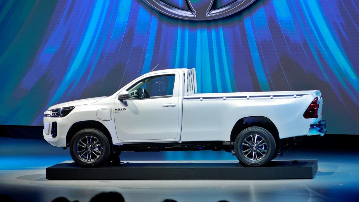 Toyota zeigt rein elektrischen Hilux Pick-up-Truck