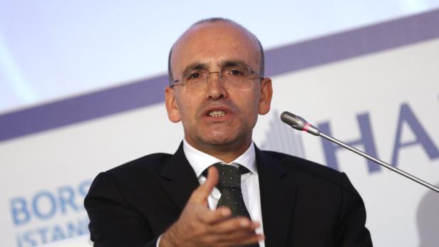 Finanzminister Mehmet Simsek verlangt Standort-Gründungen in der Türkei