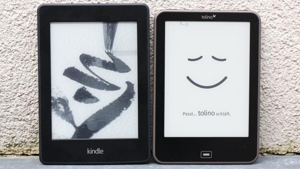 Der tolino vision (Bild links) im Vergleich zum Amazon Kindle Paperwhite