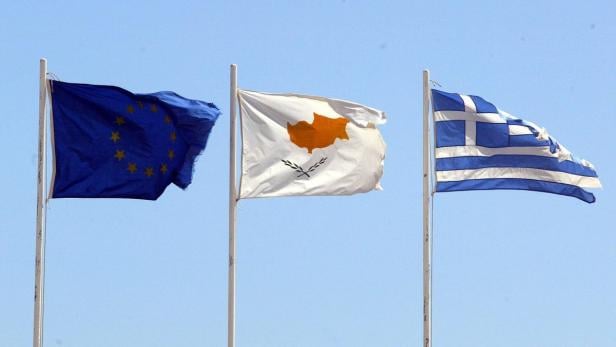 (W, X, Y und) Z wie Zypern: Die südliche Nachbar Griechenlands stand 2014 fast vor der Pleite. Unter den strengen Auflagen der Troika gelang der Weg aus der Krise. 2015 steht das Land wieder solide da.
