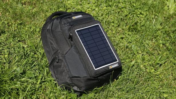 1. Preis: Diese Woche verlost die futurezone mit dem Explorer 2 einen Solarrucksack aus dem Hause Sunnybag....