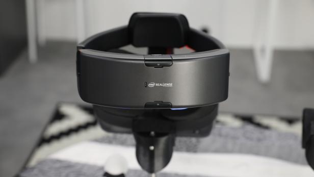 Intel Virtual Reality Headset Project Alloy