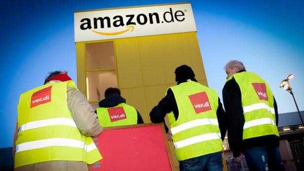 Wegen eines Tarifkonflikts kommt es bei Amazon in Deutschland seit 2013 immer wieder zu Streiks.