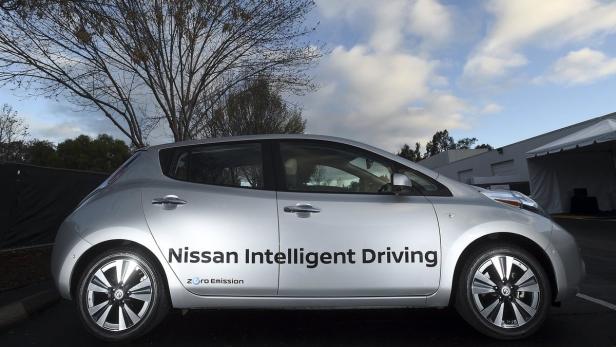 Neben künstlicher soll bei Nissans autonomen Fahrzeugen auch natürliche Intelligenz zum Einsatz kommen