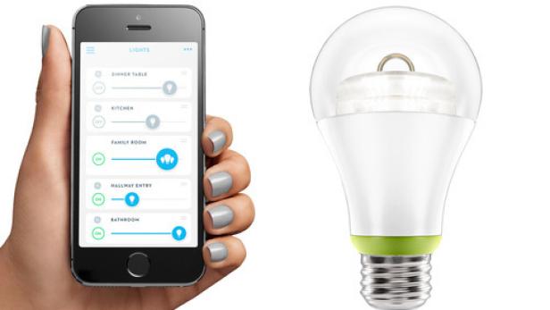 Die intelligenten Glühbirnen lassen sich mithilfe einer Smartphone-App steuern