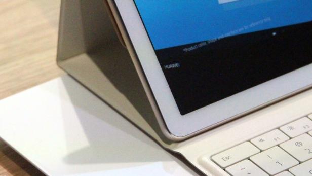 Stift, Tastatur oder doch eher Touch-Bedienung - das MateBook überlässt dem Benutzer, wie viele andere 2-in-1-Geräte auch, die Wahl