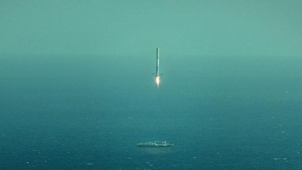SpaceX-Chef Elon Musk ein Bild des Landeversuchs