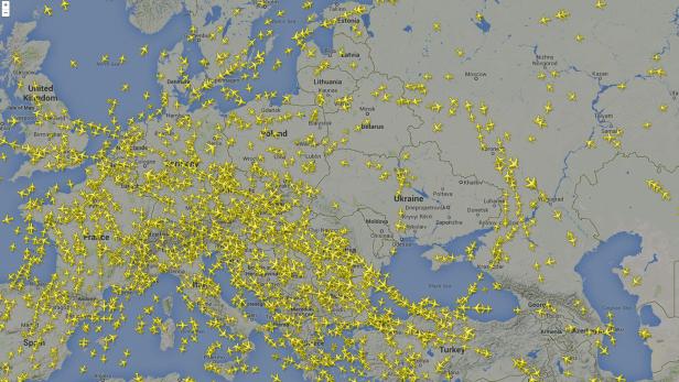 Der Flugverkehr über Europa, einen Tag nach der MH17-Katastrophe