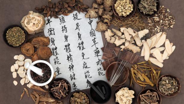 Was viele Menschen heutzutage als &quot;Traditionelle Chinesische Medizin&quot; kennen, hat mit chinesischer Medizin oft wenig zu tun